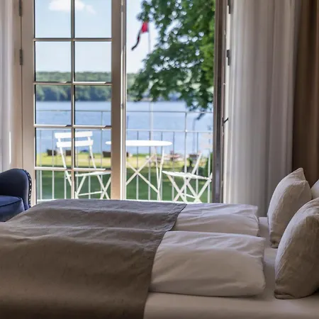 Отель Stella Maris 4*